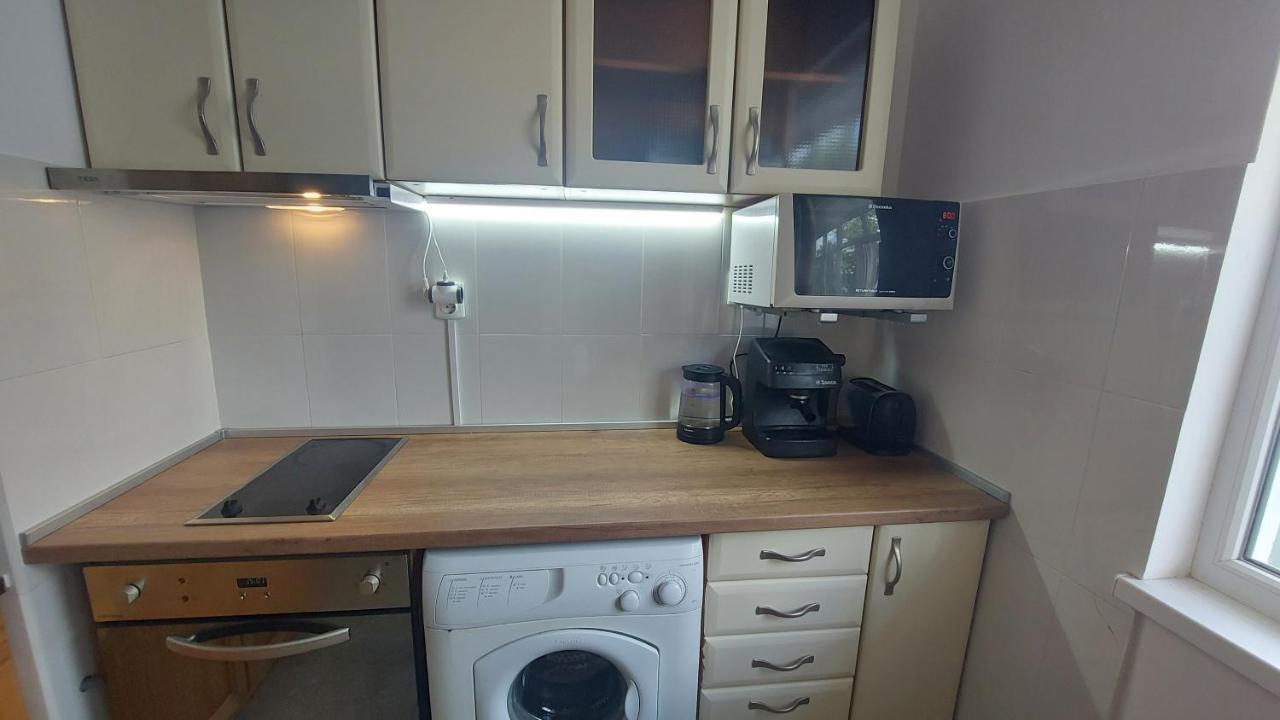 3 Rooms Apartment, Top Center, 1St Floor, Aubg, Free Parking, Pc I5 Ssd, 3 Led Tvs 200 Channels, Wifi, Terrace, Easy-Late Check-In, Stay Before Greece Blagoevgrad Esterno foto