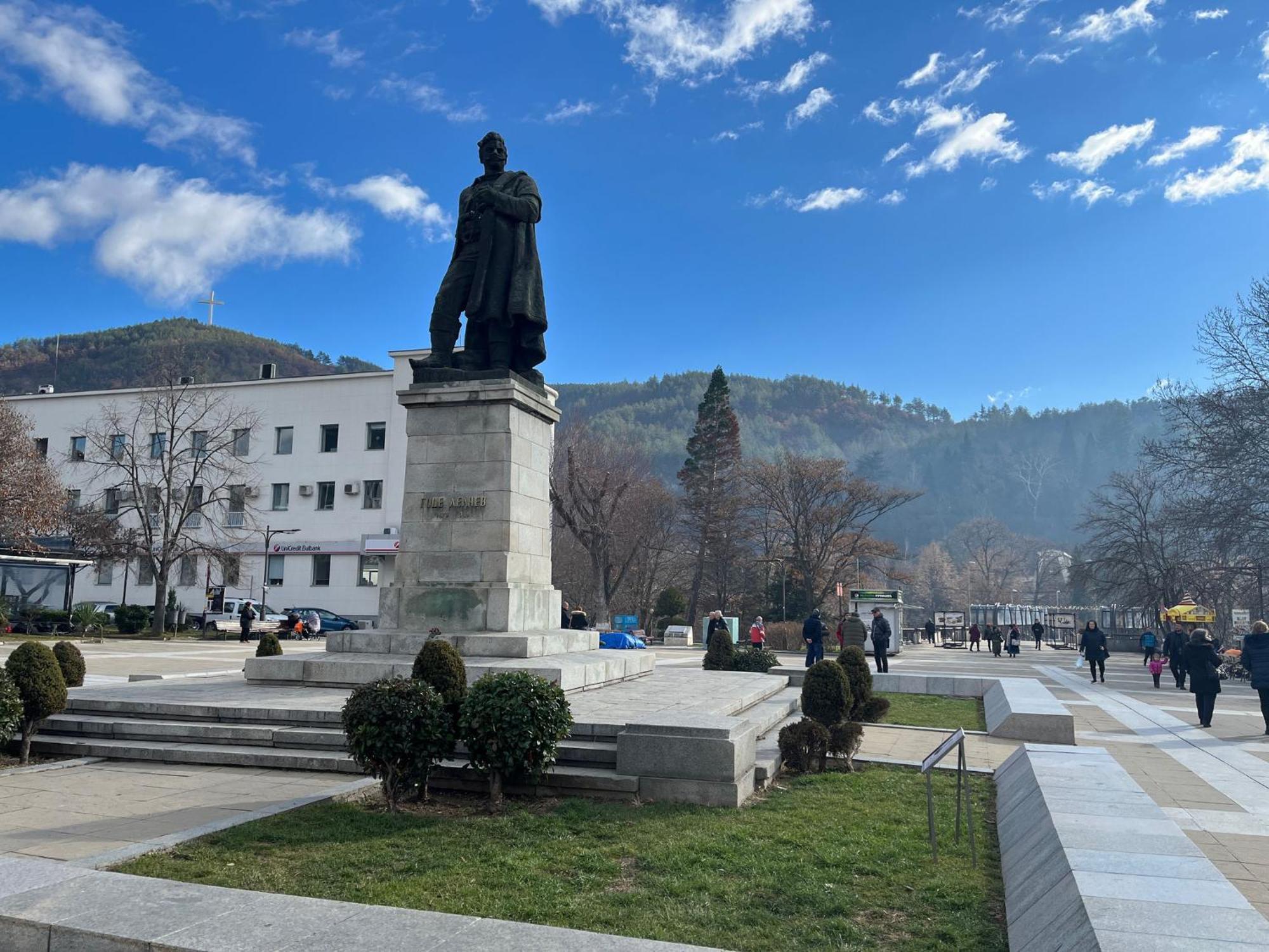 3 Rooms Apartment, Top Center, 1St Floor, Aubg, Free Parking, Pc I5 Ssd, 3 Led Tvs 200 Channels, Wifi, Terrace, Easy-Late Check-In, Stay Before Greece Blagoevgrad Esterno foto